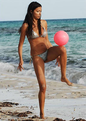 Phút hớ hênh của bạn gái C. Ronaldo - 2 Phút hớ hênh của bạn gái C. Ronaldo - 2