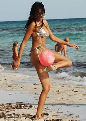 Phút hớ hênh của bạn gái C. Ronaldo - 3 Phút hớ hênh của bạn gái C. Ronaldo - 3