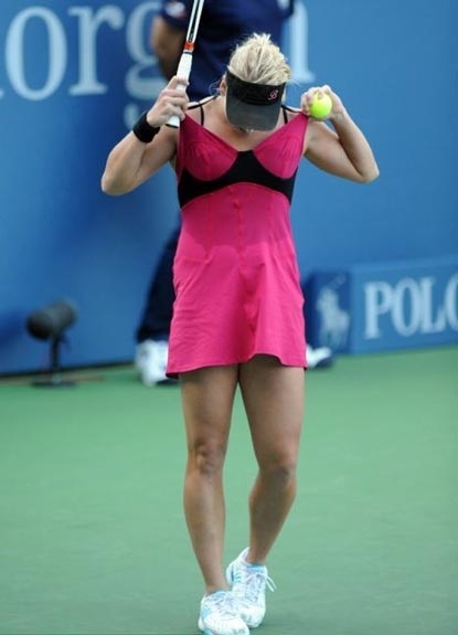 Bethanie Mattek - Tay vợt nữ biết cách “gây sốc” - 4 Bethanie Mattek - Tay vợt nữ biết cách “gây sốc” - 4