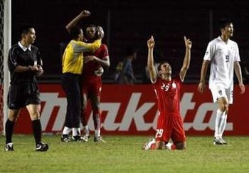 Trung Quốc, Hàn Quốc gây bất ngờ… buồn - 2