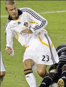 Beckham khởi đầu “kém may” tại LA Galaxy - 4 Beckham khởi đầu “kém may” tại LA Galaxy - 4