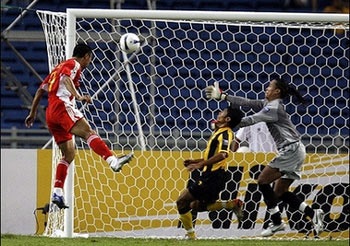 Indonesia gây ngạc nhiên lớn, Malaysia sớm bại trận - 3