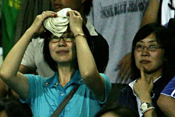 Nỗi buồn CĐV  xứ hoa Anh đào - 7