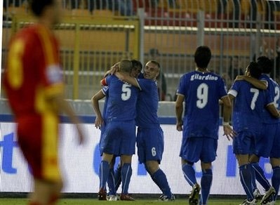“Hoàng tử nhỏ” Aquilani giúp Italia trọn niềm vui - 2 “Hoàng tử nhỏ” Aquilani giúp Italia trọn niềm vui - 2