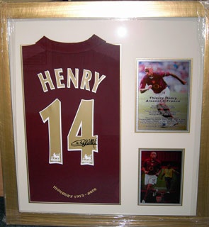 Henry sánh ngang kỷ lục ghi bàn của huyền thoại Platini - 2
