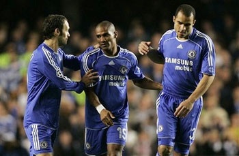 Chelsea thắng trận, tất cả đều mãn nguyện - 1 Chelsea thắng trận, tất cả đều mãn nguyện - 1