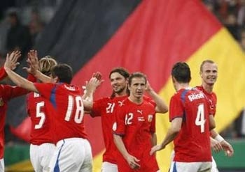 Sau Đức, Euro 2008 chào đón CH Czech, Hy Lạp, Romania  - 2
