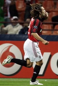Milan khởi đầu nhẹ nhàng, Liverpool trầy trật rời Dragao - 1 Milan khởi đầu nhẹ nhàng, Liverpool trầy trật rời Dragao - 1