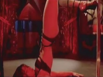 Jessica Biel nhảy thoát y trong phim của đạo diễn gốc Việt - 5