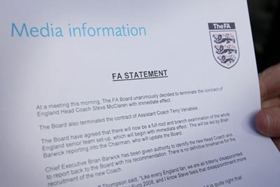 Cựu HLV trưởng ĐT Anh nói gì lúc ra đi? - 1