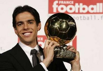 Kaka chính thức đoạt Quả Bóng Vàng 2007 - 1 Kaka chính thức đoạt Quả Bóng Vàng 2007 - 1