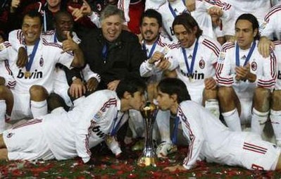 Đánh bại Boca, Milan đưa Cúp CLB TG về Châu Âu - 3 Đánh bại Boca, Milan đưa Cúp CLB TG về Châu Âu - 3