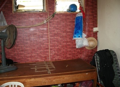 Vui buồn nhà vệ sinh công cộng - 1