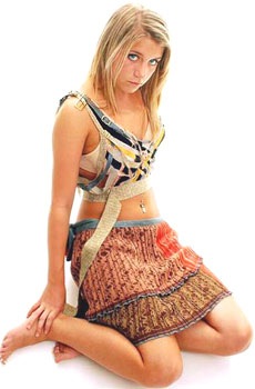 Bạn gái Walcott- Thần tượng của tuổi teen Anh - 6 Bạn gái Walcott- Thần tượng của tuổi teen Anh - 6