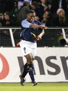 Brazil tiếp tục bất bại dưới "triều đại" Dunga - 1