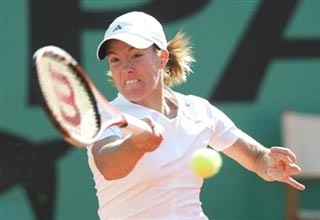 Sinh nhật buồn cho Clijsters - 1