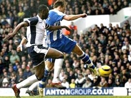 Tottenham bị Wigan cầm chân trên sân nhà - 2 Tottenham bị Wigan cầm chân trên sân nhà - 2