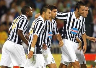 Juve tiếp tục chèo kéo - 1 Juve tiếp tục chèo kéo - 1