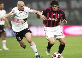 Milan tìm niềm vui tại đấu trường châu lục? - 2 Milan tìm niềm vui tại đấu trường châu lục? - 2