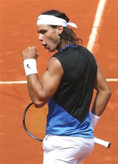 Các tay vợt hàng đầu đều khẳng định sức mạnh - 2