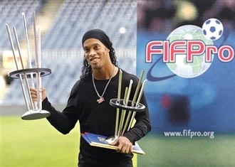 Barca vượt MU trở thành thương hiệu số 1 thế giới - 1