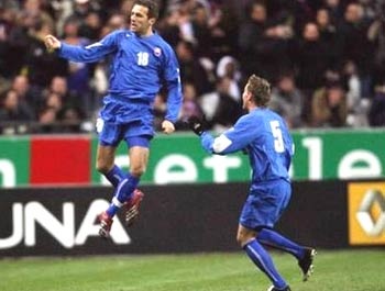 Slovakia gây sốc tại Paris - 2