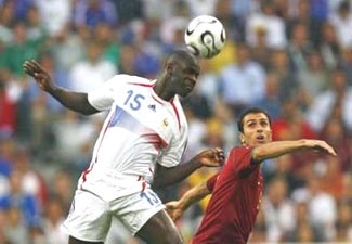 Barca đã có Zambrotta và Thuram - 1