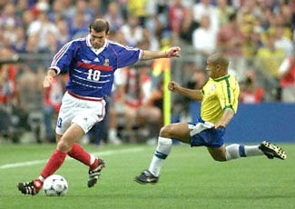 Những gương mặt từng làm nên lịch sử - 4