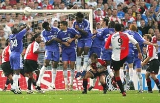 "Gã nhà giàu" thắng đẹp tại Rotterdam - 2 "Gã nhà giàu" thắng đẹp tại Rotterdam - 2