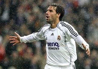 Real thắng thuyết phục trận "siêu kinh điển" - 3 Real thắng thuyết phục trận "siêu kinh điển" - 3