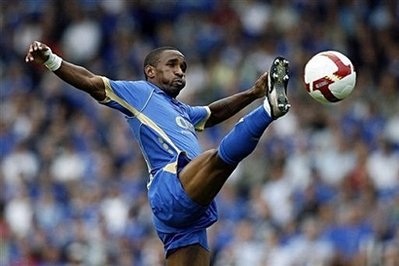 Defoe tái hồi Tottenham với giá 15 triệu bảng? - 1