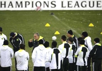 Chelsea đề cao cảnh giác, Olympiakos quyết tâm - 1