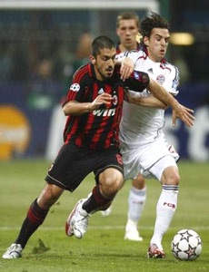 11 ngôi sao sáng nhất lượt đi tứ kết Champions League - 3