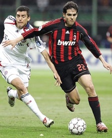 11 ngôi sao sáng nhất lượt đi tứ kết Champions League - 2