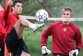 Ferguson đặt mục tiêu chiến thắng tại Old Trafford - 1 Ferguson đặt mục tiêu chiến thắng tại Old Trafford - 1