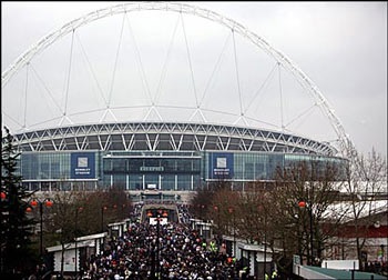 Wembley "khai sân" bằng trận hòa của U21 Anh - 2
