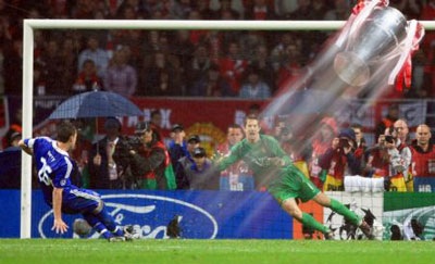 Chùm ảnh hài về cú sút penalty hỏng ăn của John Terry - 5 Chùm ảnh hài về cú sút penalty hỏng ăn của John Terry - 5