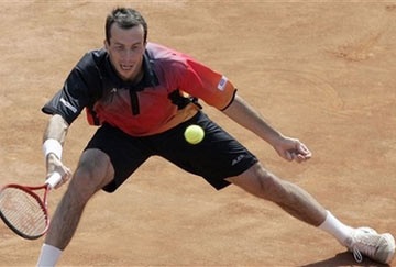 “Chấn thương” giúp Djokovic và Wawrinka vào chung kết - 1 “Chấn thương” giúp Djokovic và Wawrinka vào chung kết - 1