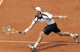 Nadal vẫn vững vàng tiến bước - 1 Nadal vẫn vững vàng tiến bước - 1
