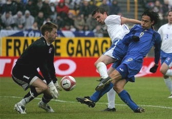 Pháp độc chiếm ngôi đầu, Italia "biết ơn" Inzaghi - 3