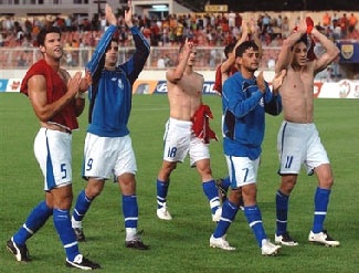 Đức gây ấn tượng, "Sư tử Anh" lo lắng - 3 Đức gây ấn tượng, "Sư tử Anh" lo lắng - 3