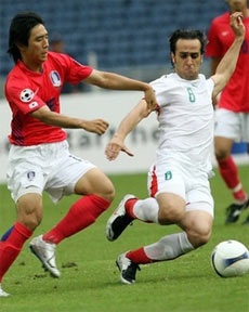 Hàn Quốc vượt qua Iran sau loạt "đấu súng" - 2