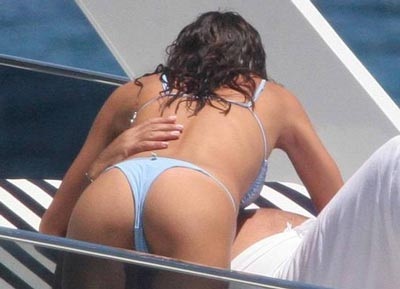 Phút tình tứ của "ông trùm" F1 với cô vợ siêu mẫu - 5