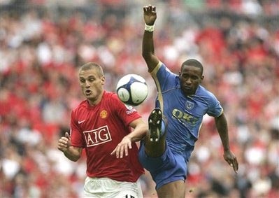 Dấu ấn những "cánh chim lạ" - 1 Dấu ấn những "cánh chim lạ" - 1