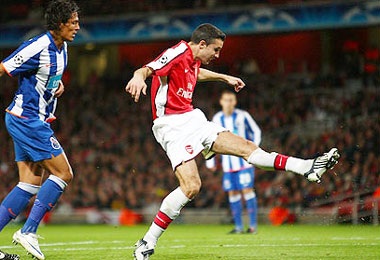 “Pháo thủ” Arsenal đại phá Porto tại Emirates - 1