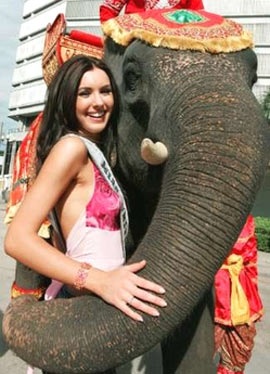 Hoa hậu Nathalie Glebova - "Báu vật" của Srichaphan  - 13