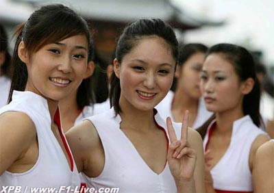 Vẻ đẹp của những thiếu nữ Trung Hoa trên đường đua F1 - 6