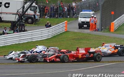 Alonso lập cú đúp, Massa cùng Hamilton “chết” vì án phạt - 1 Alonso lập cú đúp, Massa cùng Hamilton “chết” vì án phạt - 1