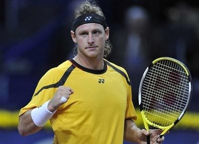 Federer "tốc hành" vào bán kết - 2 Federer "tốc hành" vào bán kết - 2