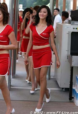 Hình ảnh các người đẹp tại chặng đua đêm Singapore GP - 7